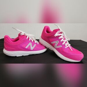 New Balance Girls Pink Athletic Shoes Sz 5